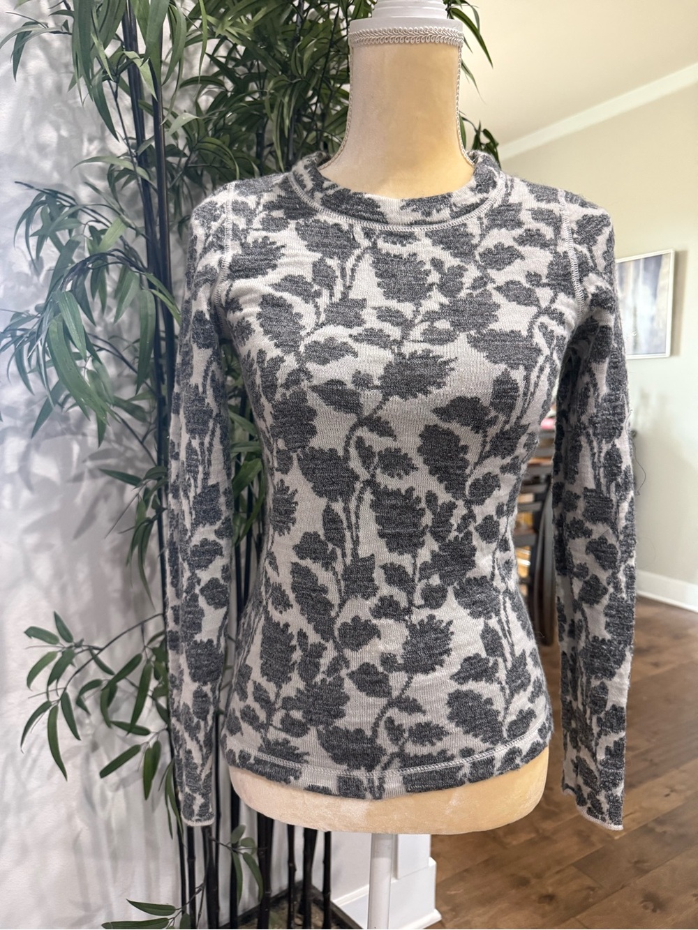 LOFT Gray and Ivory Floral Long-Sleeve Tee